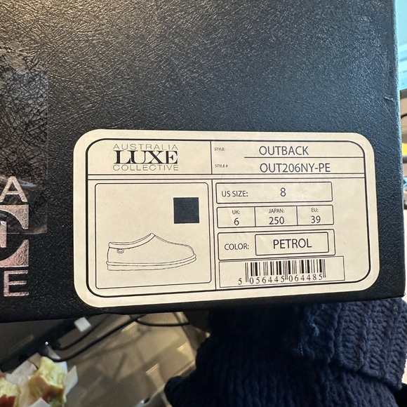 Australian luxe slippers size 8 - Picture 4 of 4